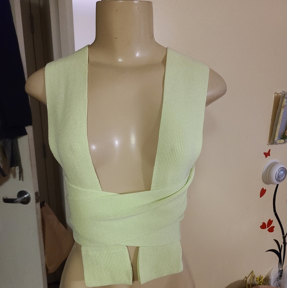 Top - Picture 4 of 6